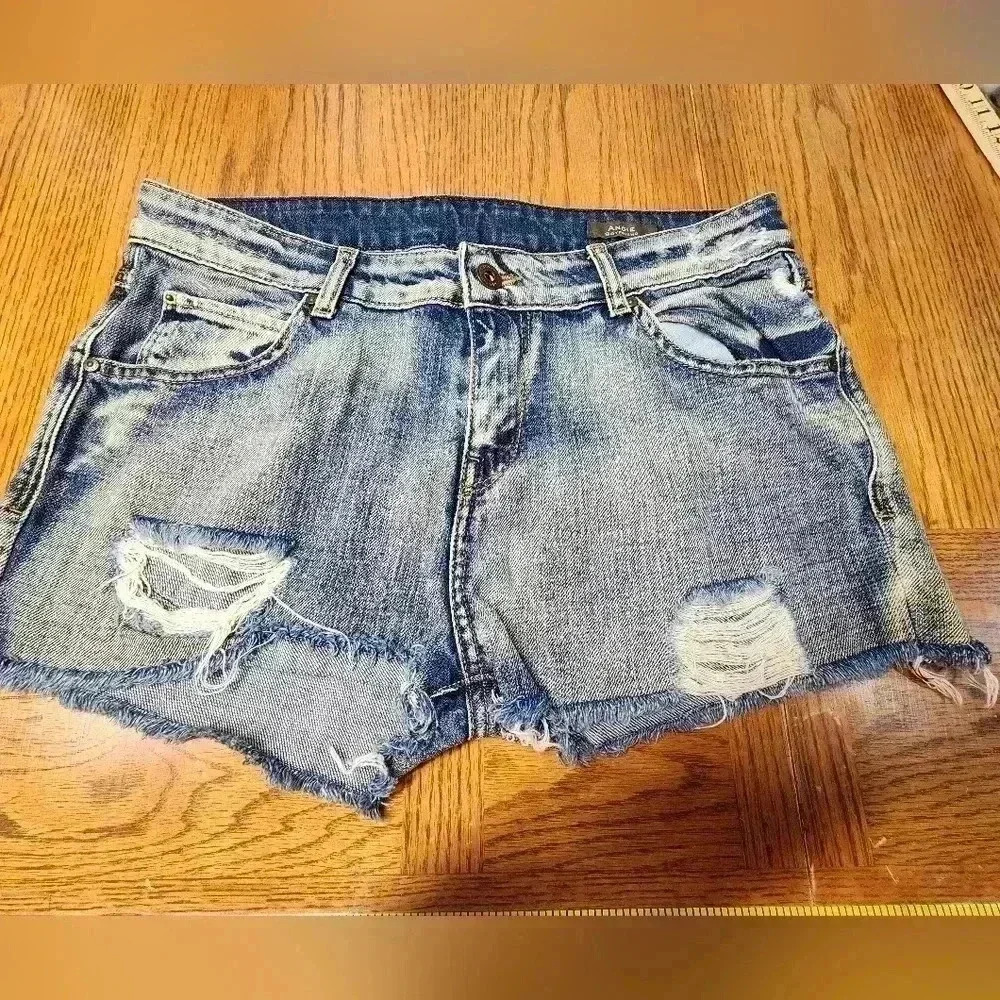 MNG Mango Jeans Angie Boyfriend Cut Off Distressed Blue Denim Shorts Size 4